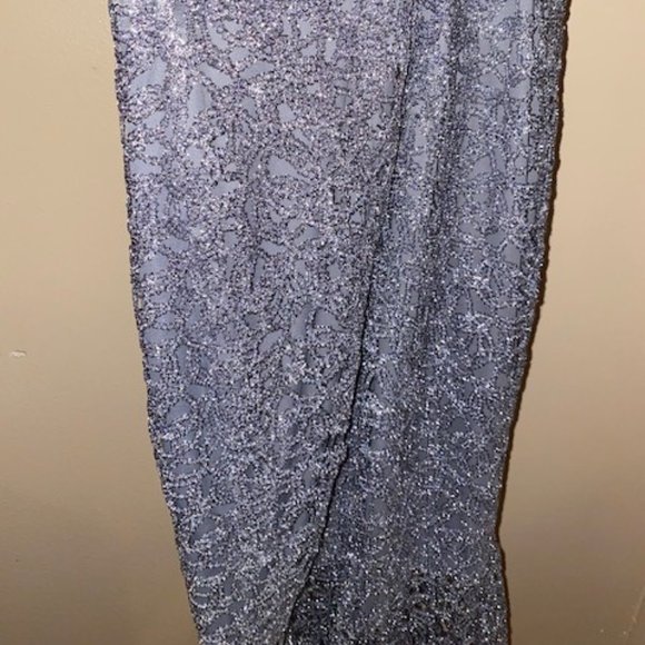 Silver/Grey Sparkly Evening Gown 11/12 - Picture 6 of 12